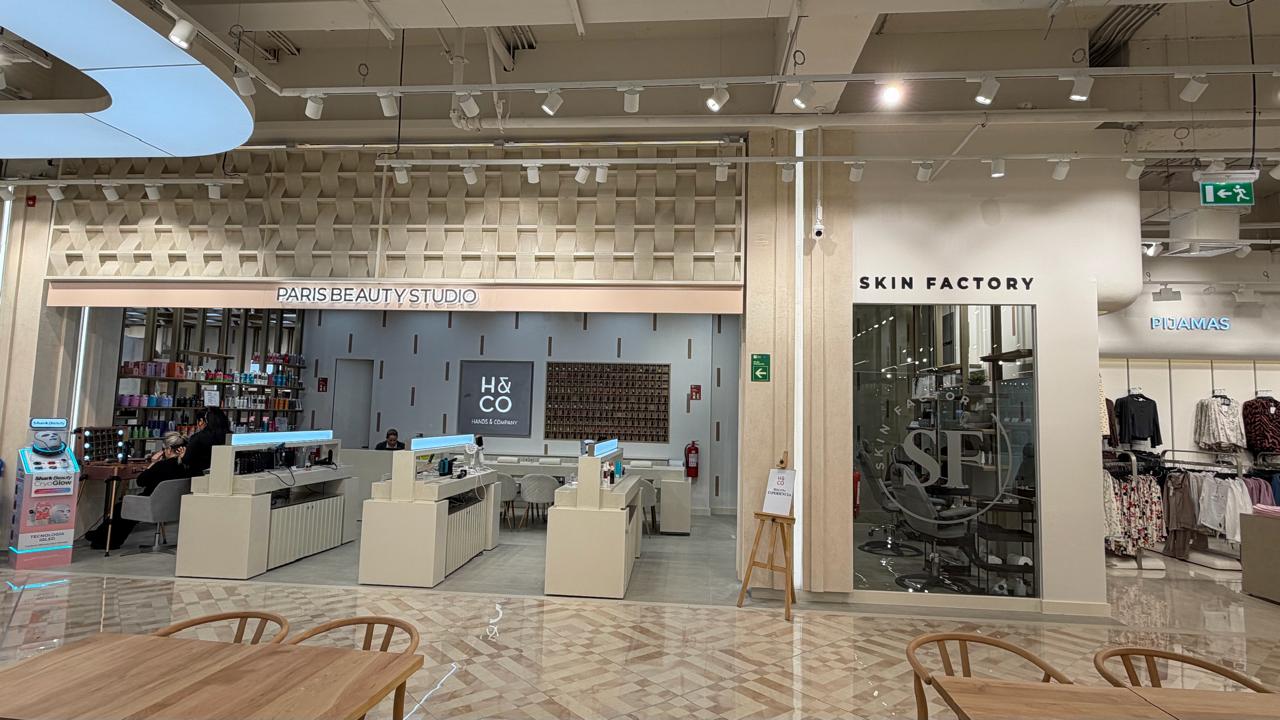 H&Co Paris Beauty Studio