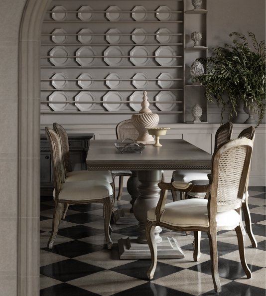 Set de 4 copas de vidrio sobre superficie elegante